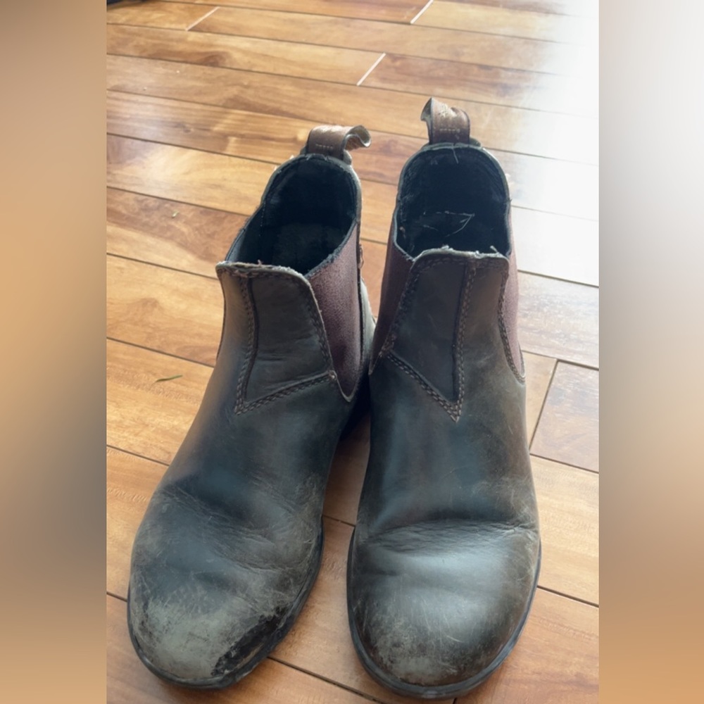 Blundstones Ladies US 9